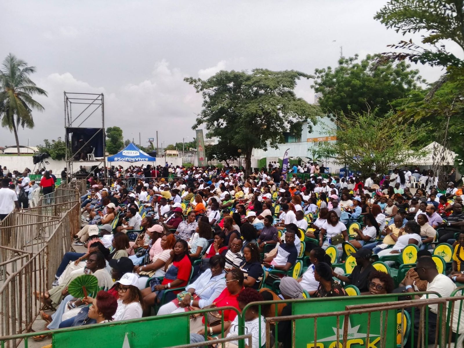 concert espoir 2000 au palais de la culture
