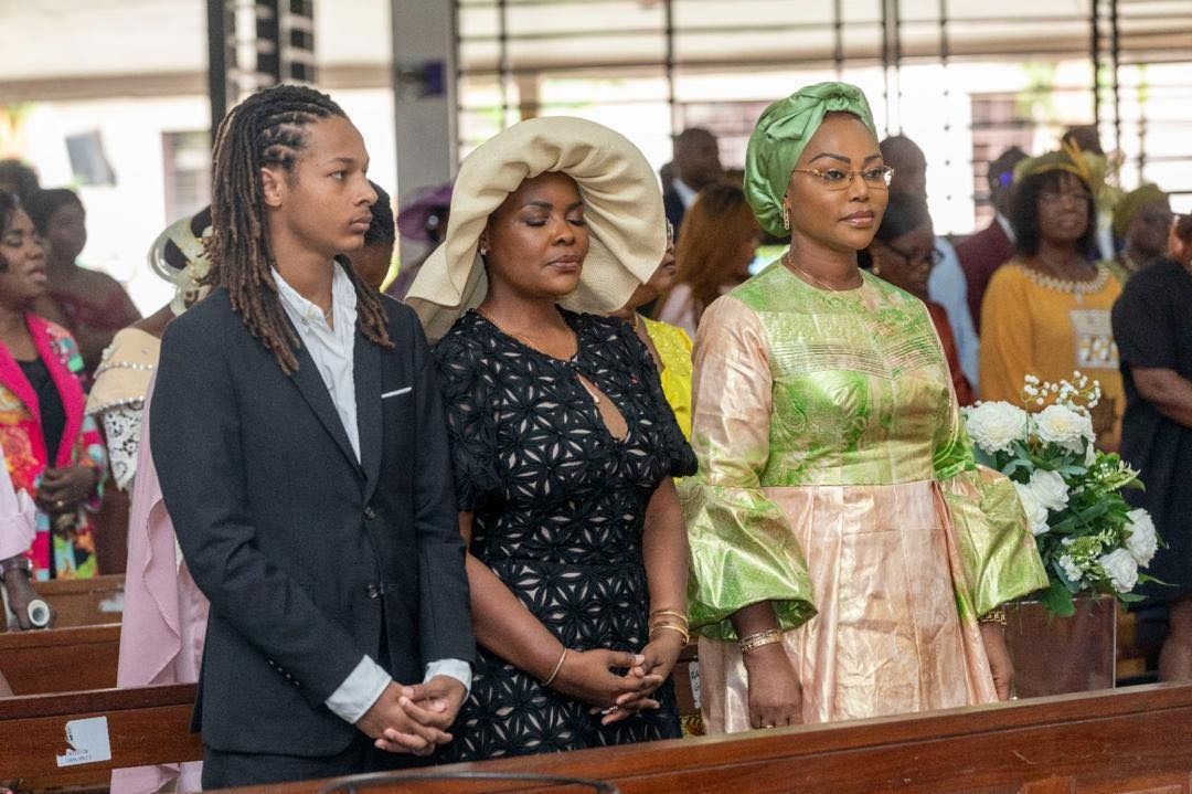 mariage de l humoriste joel