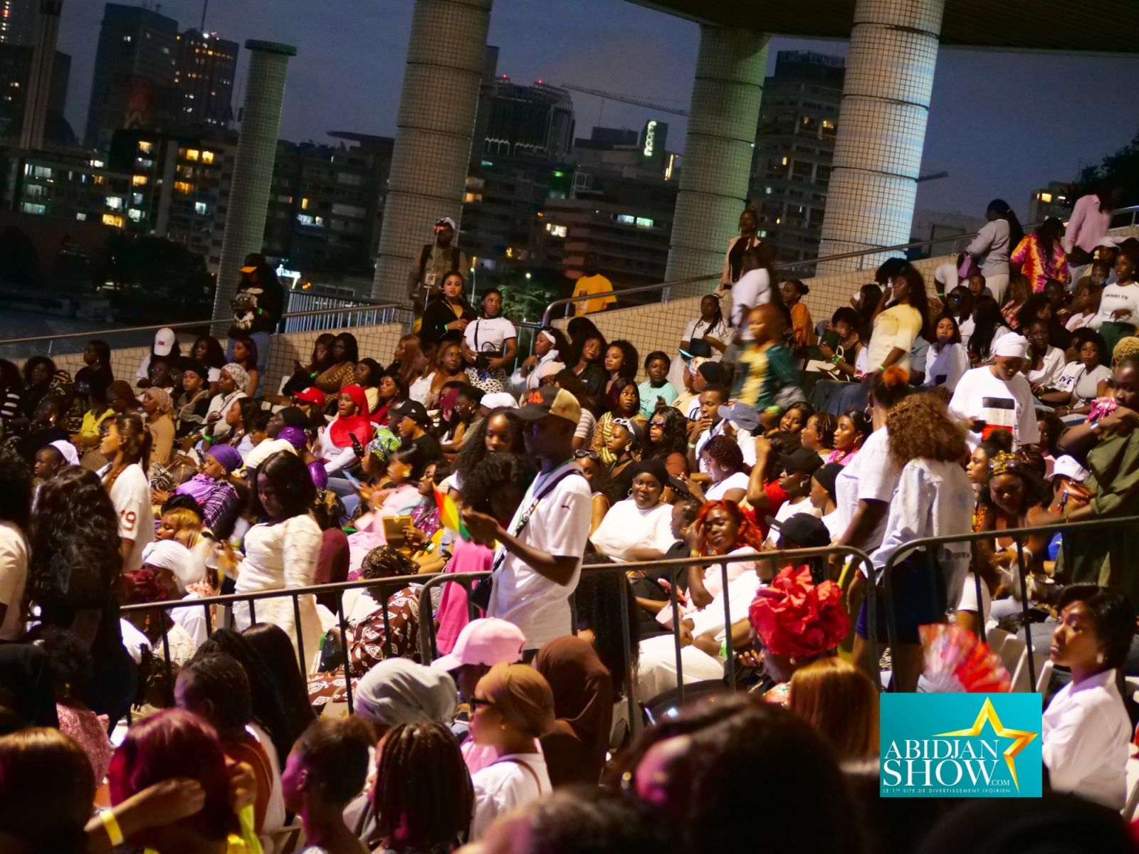 concert    renaissance acte 2       djelykaba bintou  salle anoumabo  concert    renaissance acte 2       djelykaba bintou  salle anoumabo