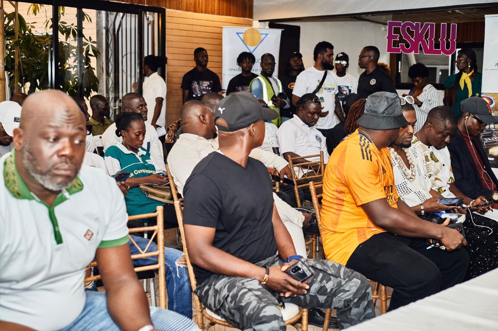 conference de presse dj lewis