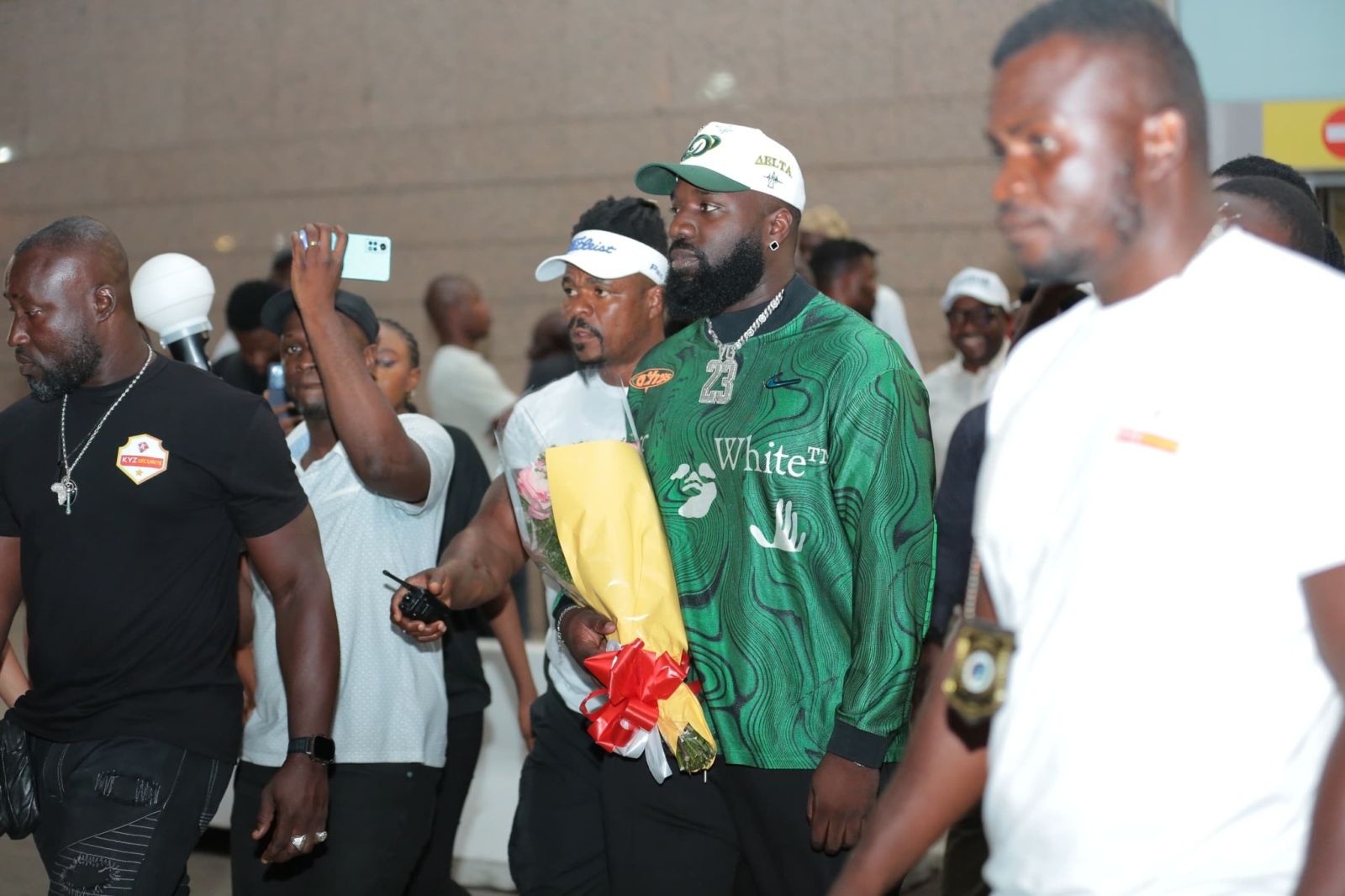 l arrivee de vegedream a abidjan