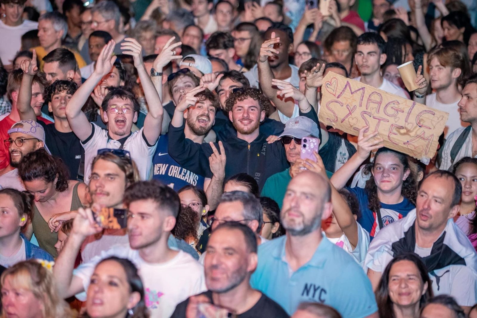 tournee   magic system a clayes sous bois  france 