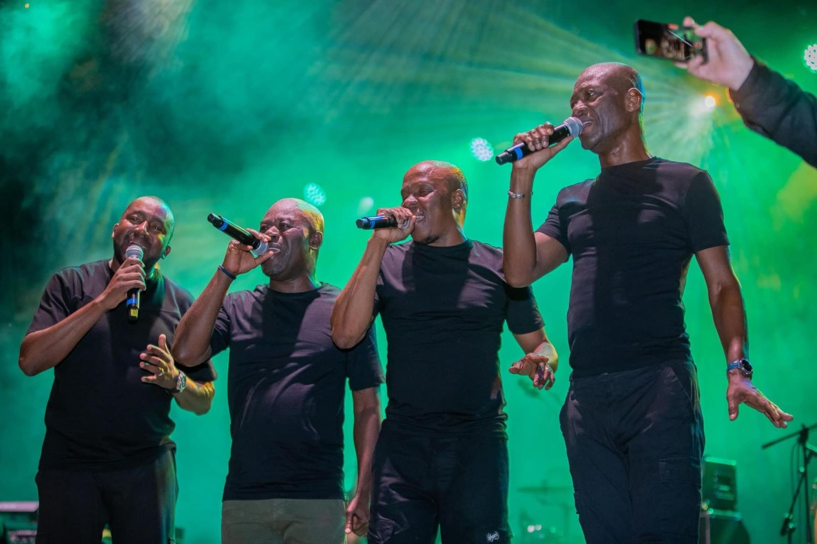 tournee   magic system a clayes sous bois  france 